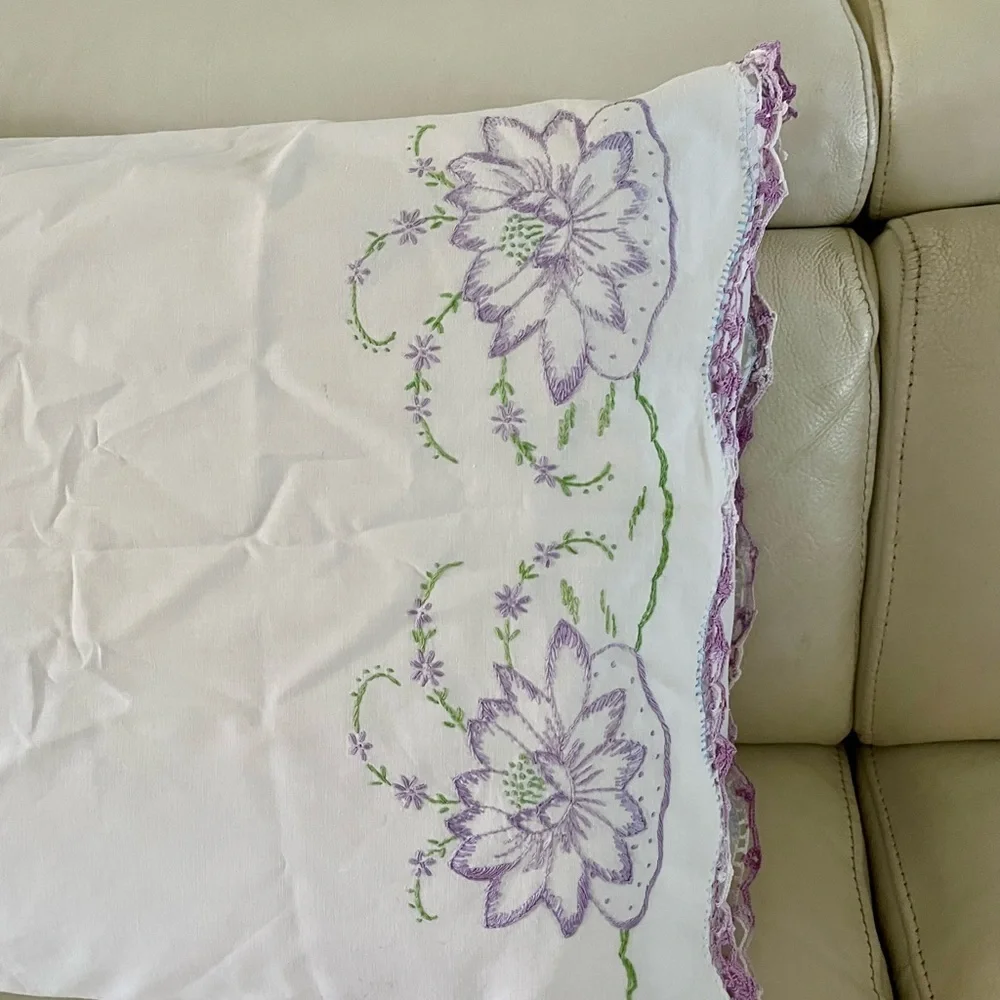 Elegant White and Purple Floral Pillowcase 21/29 inches